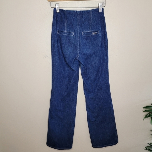 WHBM | Extra High-Rise Trouser Sculpt Petite Jeans with Seaming Detail Size 00P - Picture 5 of 9